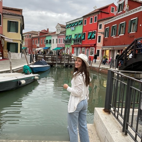 Meet your Posher, Emma - Picture 4 of 12